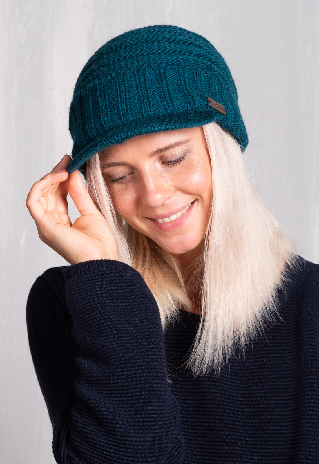 Bargh Brim – Handwerk mit Stil und Funktion. Bargh Brim – Handwerk mit Stil und Funktion.