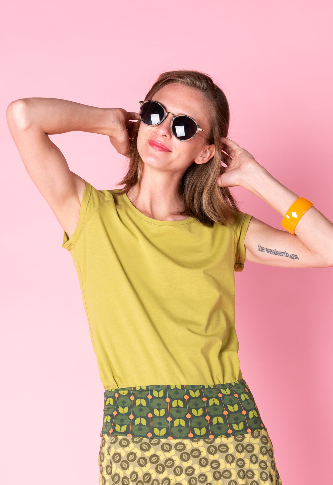 Klassisches figurbetonendes T-Shirt - GT01S00 2025 Klassisches figurbetonendes T-Shirt - GT01S00 2025