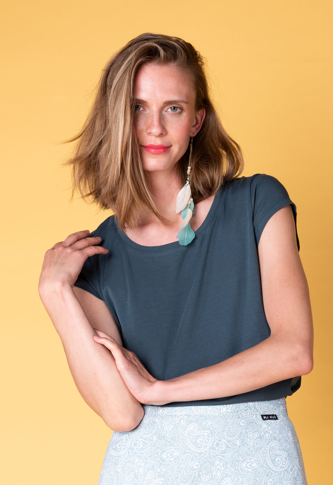 Klassisches figurbetonendes T-Shirt - GT01S00 2025 Klassisches figurbetonendes T-Shirt - GT01S00 2025