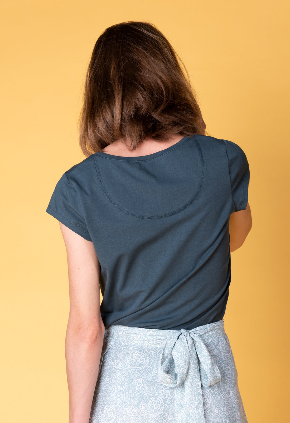 Klassisches figurbetonendes T-Shirt - GT01S00 2025 Klassisches figurbetonendes T-Shirt - GT01S00 2025