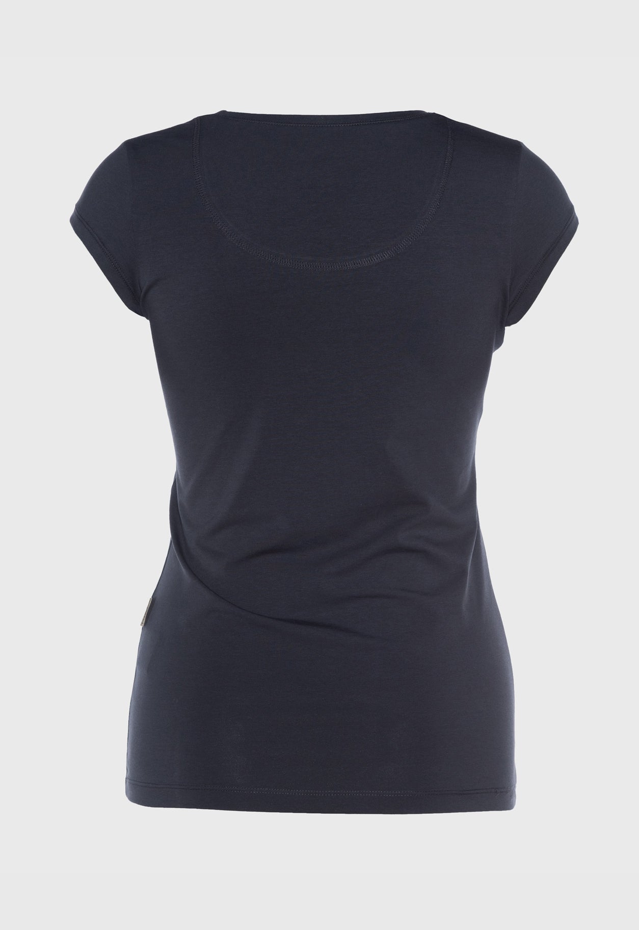 Klassisches figurbetonendes T-Shirt - GT01S00 2025 Klassisches figurbetonendes T-Shirt - GT01S00 2025