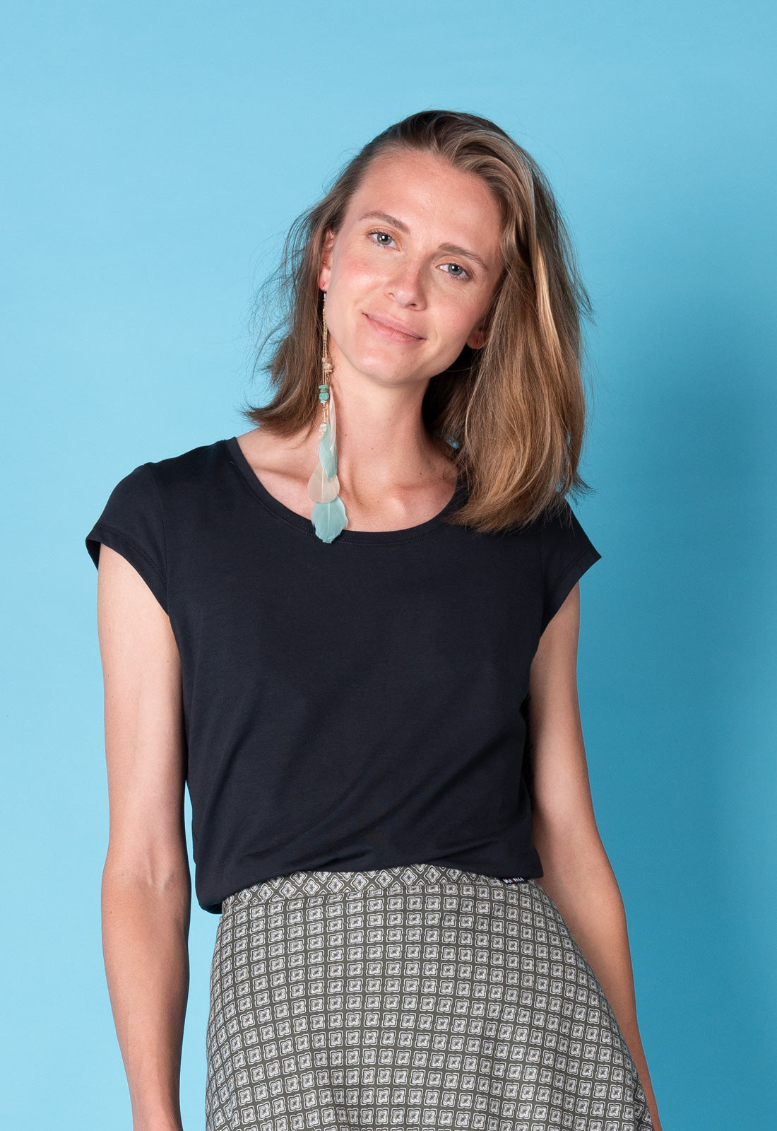 Klassisches figurbetonendes T-Shirt - GT01S00 2025 Klassisches figurbetonendes T-Shirt - GT01S00 2025