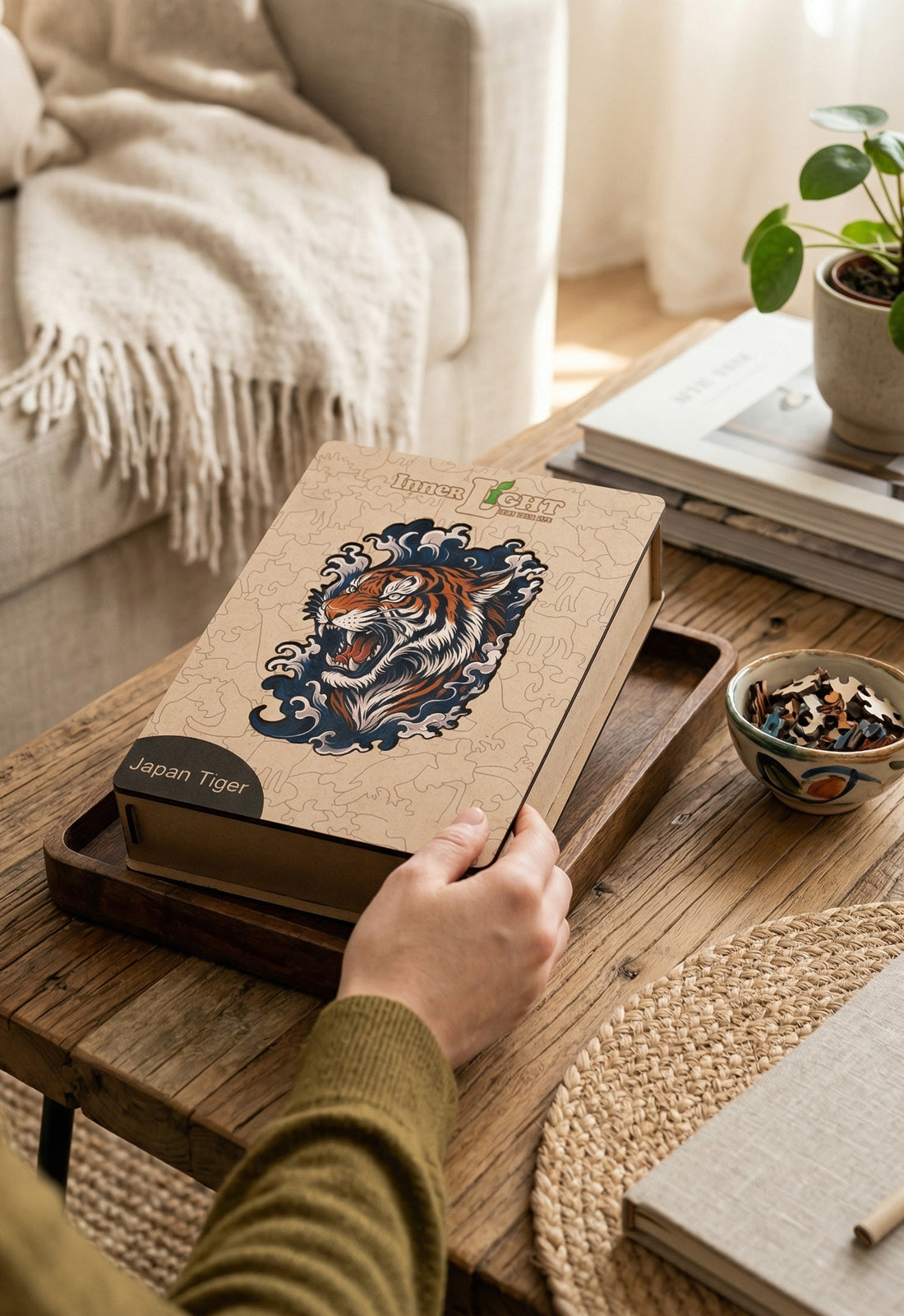 Japan Tiger – Dynamisches Tigermotiv als hochwertiges Holzpuzzle Japan Tiger – Dynamisches Tigermotiv als hochwertiges Holzpuzzle