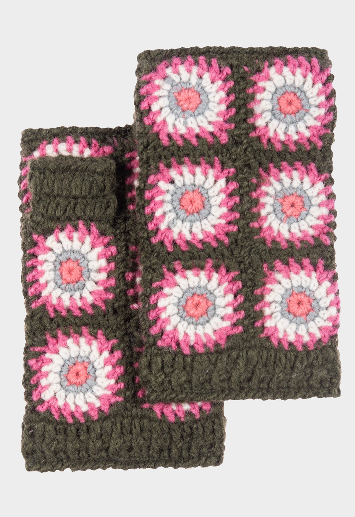 Ruva Pair – Gehäkelte Handwarmer aus Wolle mit Applikationen Ruva Pair – Gehäkelte Handwarmer aus Wolle mit Applikationen