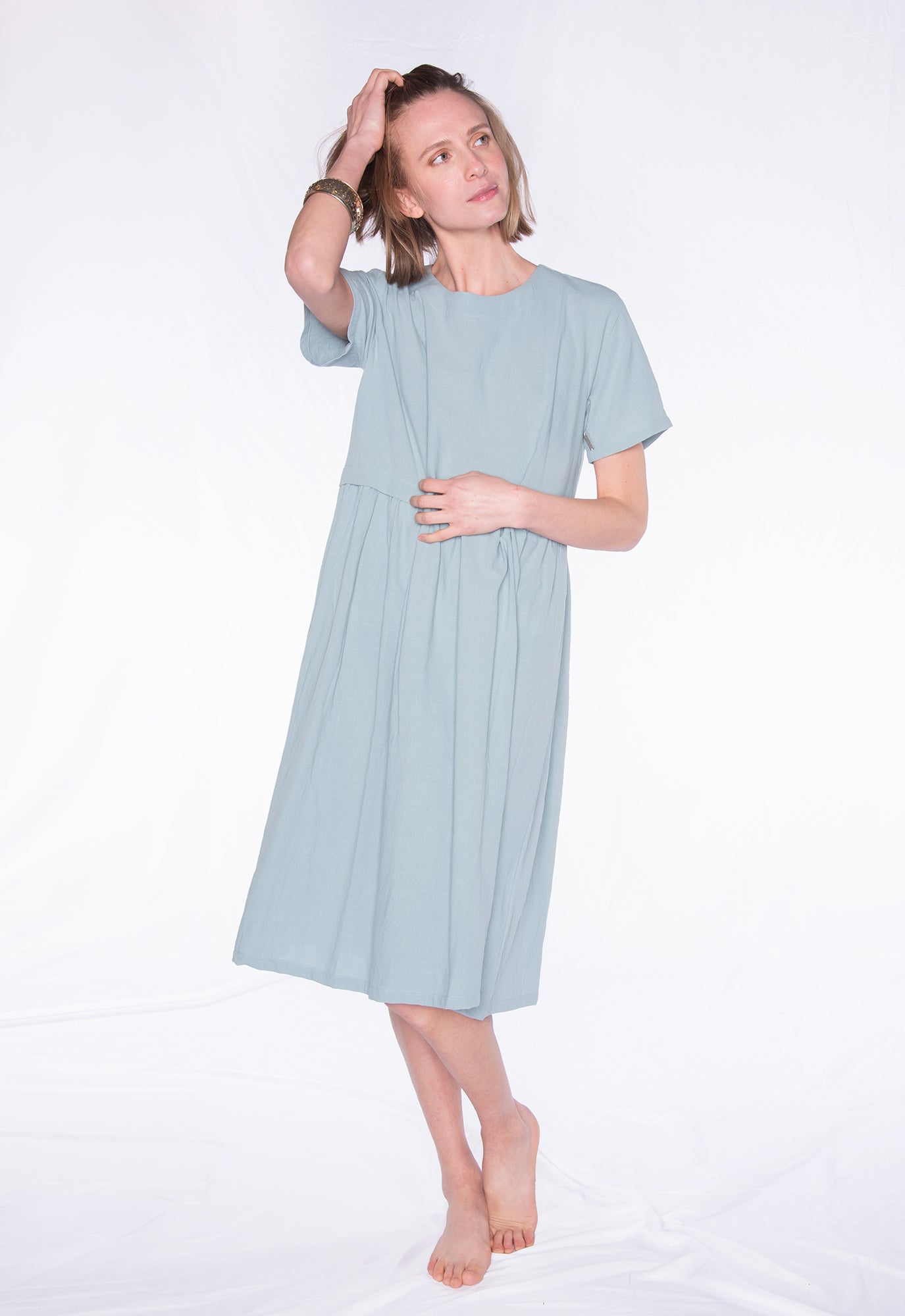 Langes Kleid mit Rundhals und kurzen Ärmeln - S24Dress-C1 Langes Kleid mit Rundhals und kurzen Ärmeln - S24Dress-C1