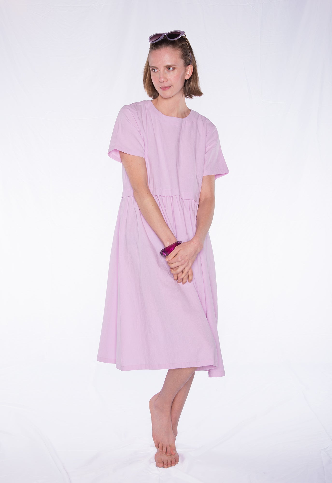 Langes Kleid mit Rundhals und kurzen Ärmeln - S24Dress-C1 Langes Kleid mit Rundhals und kurzen Ärmeln - S24Dress-C1