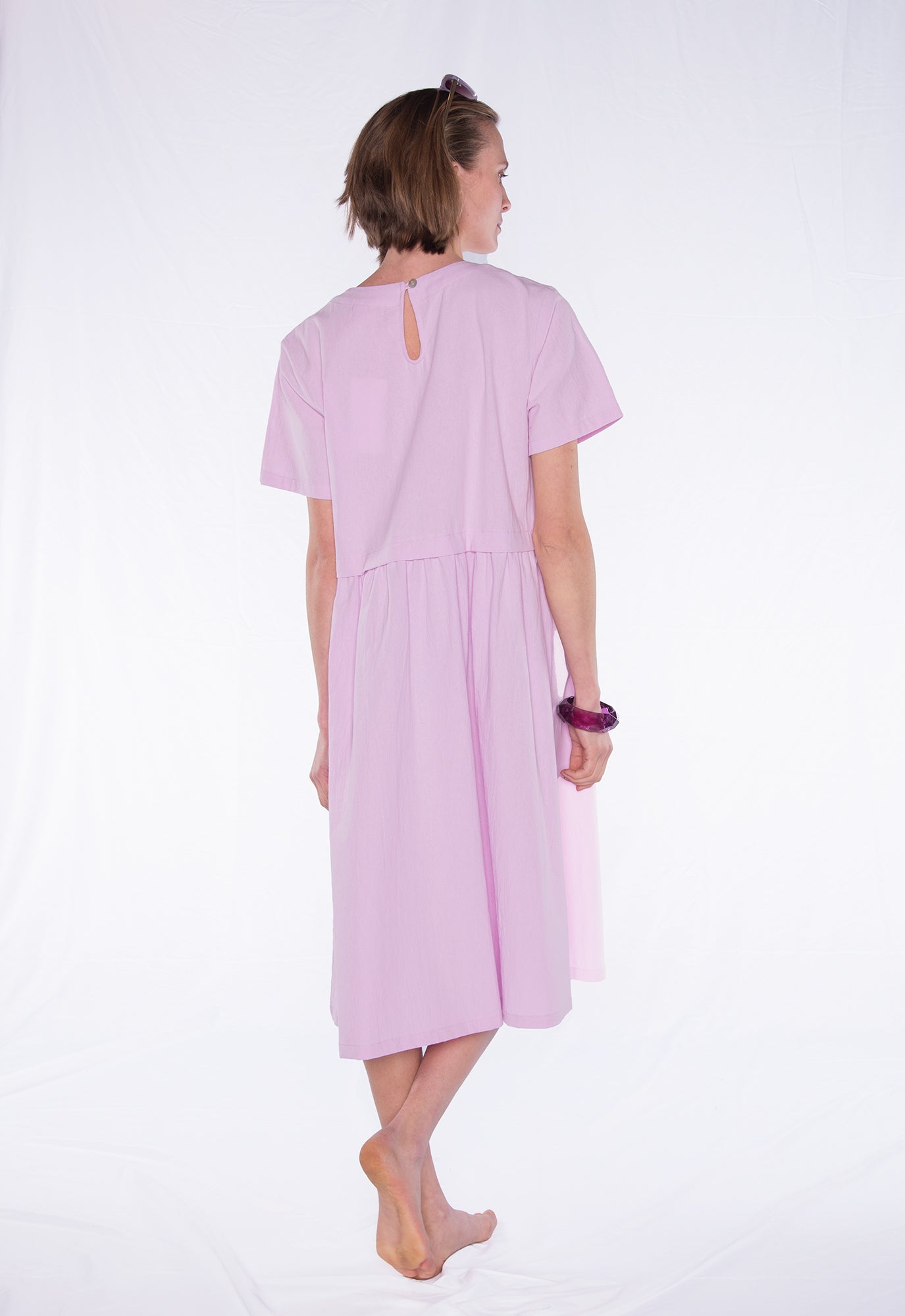Langes Kleid mit Rundhals und kurzen Ärmeln - S24Dress-C1 Langes Kleid mit Rundhals und kurzen Ärmeln - S24Dress-C1