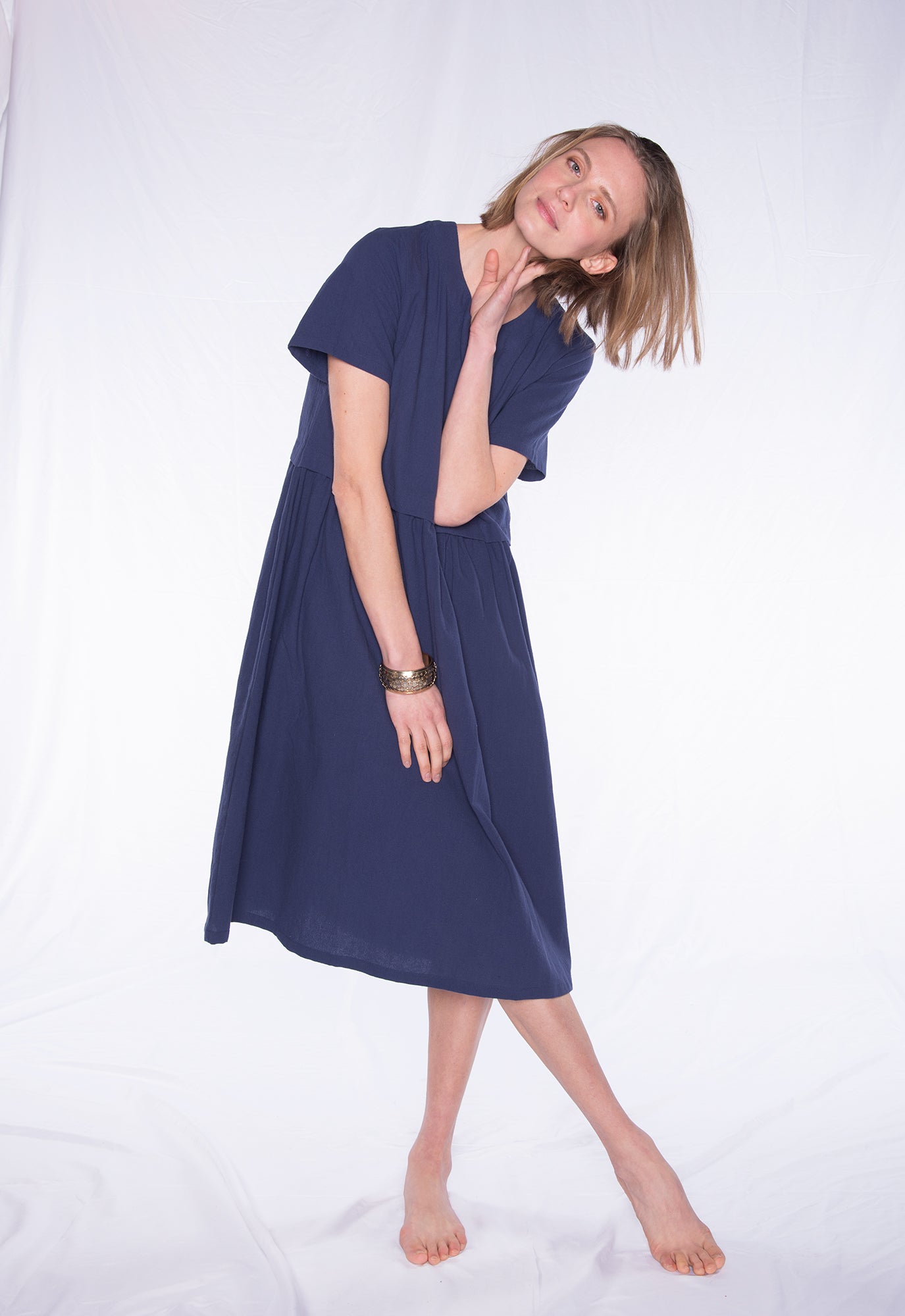 Langes Kleid mit Rundhals und kurzen Ärmeln - S24Dress-C1 Langes Kleid mit Rundhals und kurzen Ärmeln - S24Dress-C1