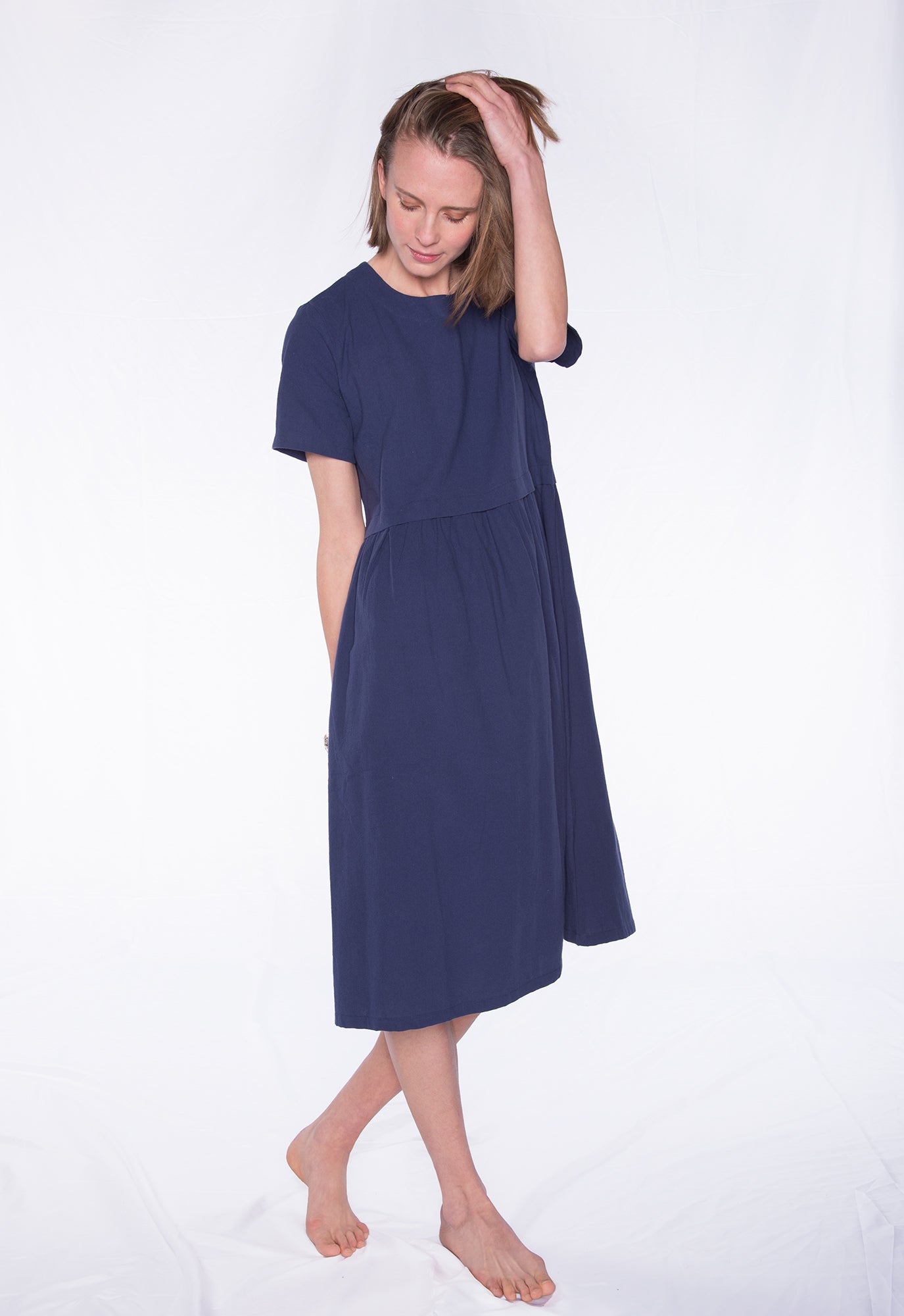 Langes Kleid mit Rundhals und kurzen Ärmeln - S24Dress-C1 Langes Kleid mit Rundhals und kurzen Ärmeln - S24Dress-C1