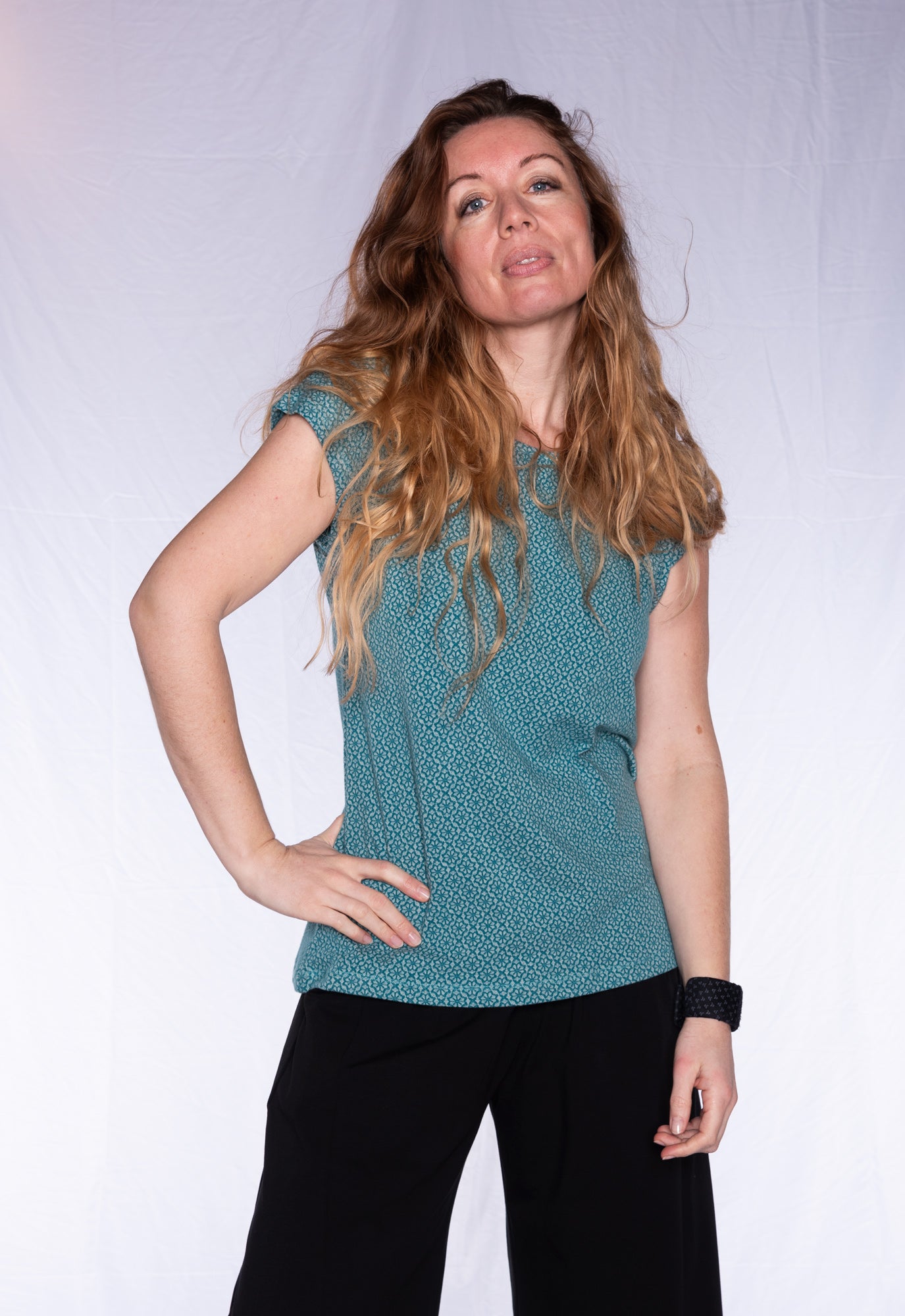 Figure-hugging round-neck T-shirt - S24Top-G8 Figure-hugging round-neck T-shirt - S24Top-G8