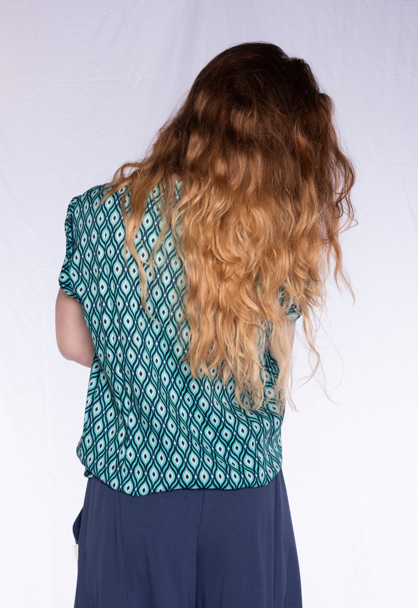 Locker geschnittenes T-Shirt aus Rayon - S24Top-R1 Locker geschnittenes T-Shirt aus Rayon - S24Top-R1