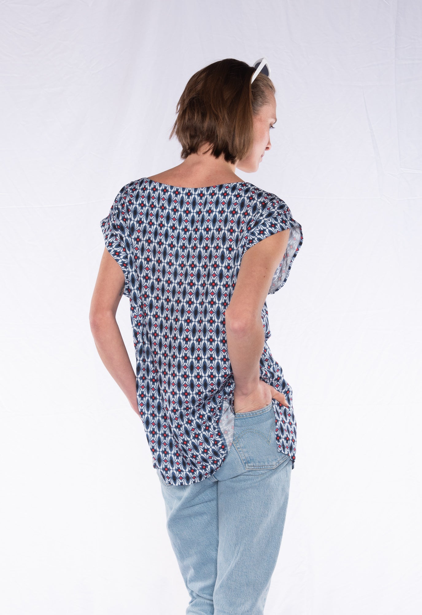 Locker geschnittenes T-Shirt aus Rayon - S24Top-R1 Locker geschnittenes T-Shirt aus Rayon - S24Top-R1