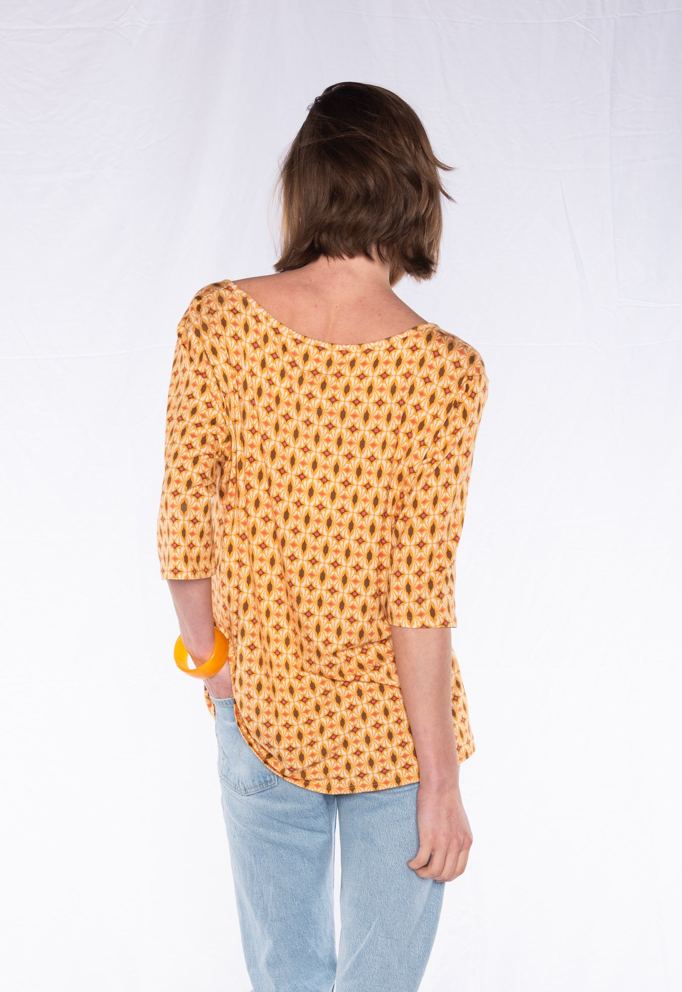 Locker sitzendes Halbarmshirt mit Rundhals-Ausschnitt - S24Top-V2 Locker sitzendes Halbarmshirt mit Rundhals-Ausschnitt - S24Top-V2