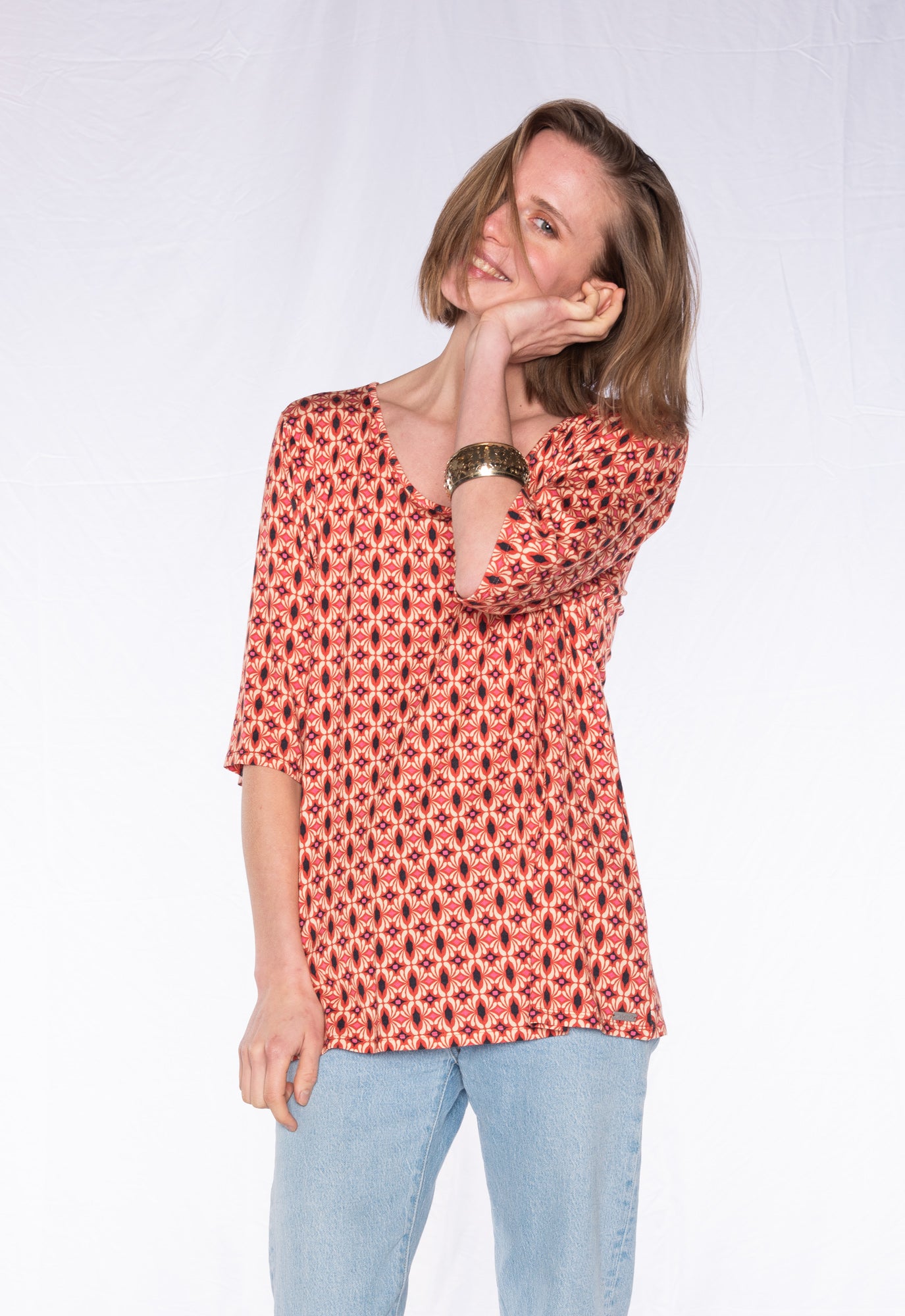 Locker sitzendes Halbarmshirt mit Rundhals-Ausschnitt - S24Top-V2 Locker sitzendes Halbarmshirt mit Rundhals-Ausschnitt - S24Top-V2