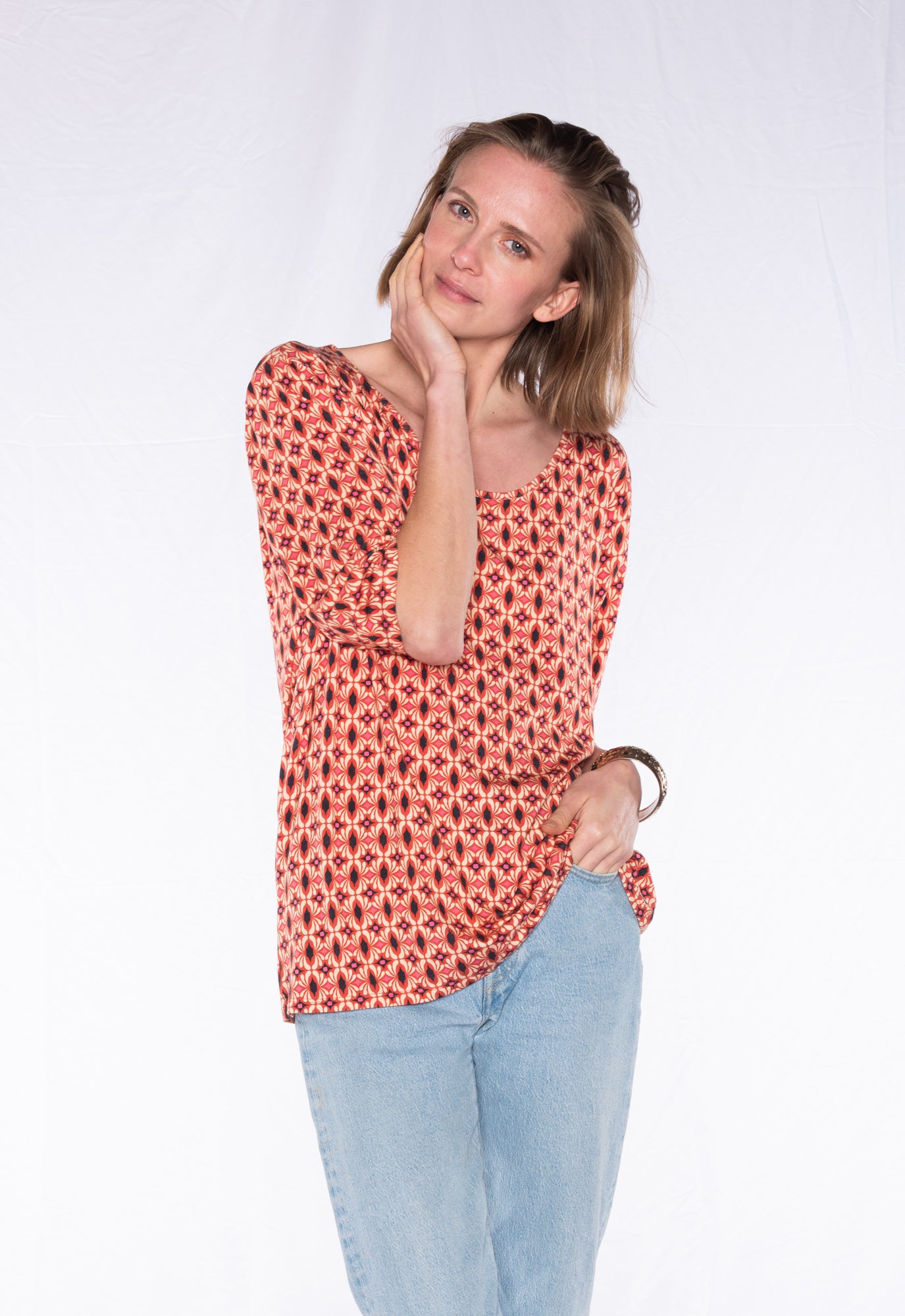 Locker sitzendes Halbarmshirt mit Rundhals-Ausschnitt - S24Top-V2 Locker sitzendes Halbarmshirt mit Rundhals-Ausschnitt - S24Top-V2