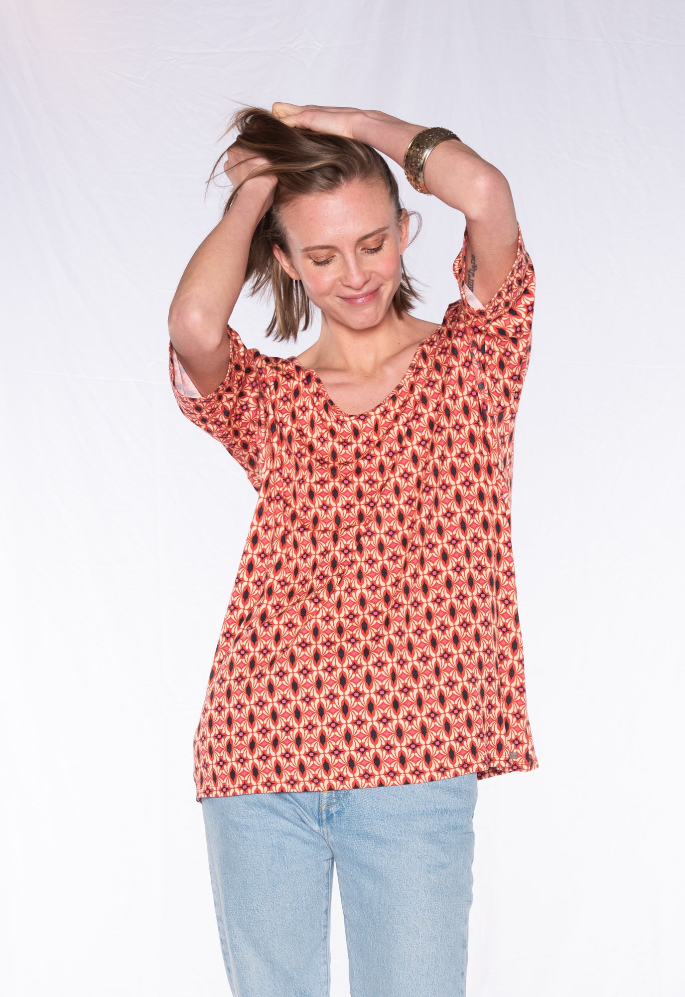 Locker sitzendes Halbarmshirt mit Rundhals-Ausschnitt - S24Top-V2 Locker sitzendes Halbarmshirt mit Rundhals-Ausschnitt - S24Top-V2