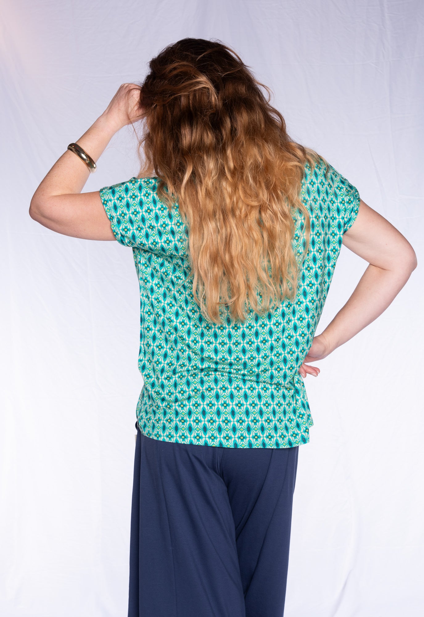 Boxy shirt with folded sleeves - S24Top-V3 Boxy shirt with folded sleeves - S24Top-V3