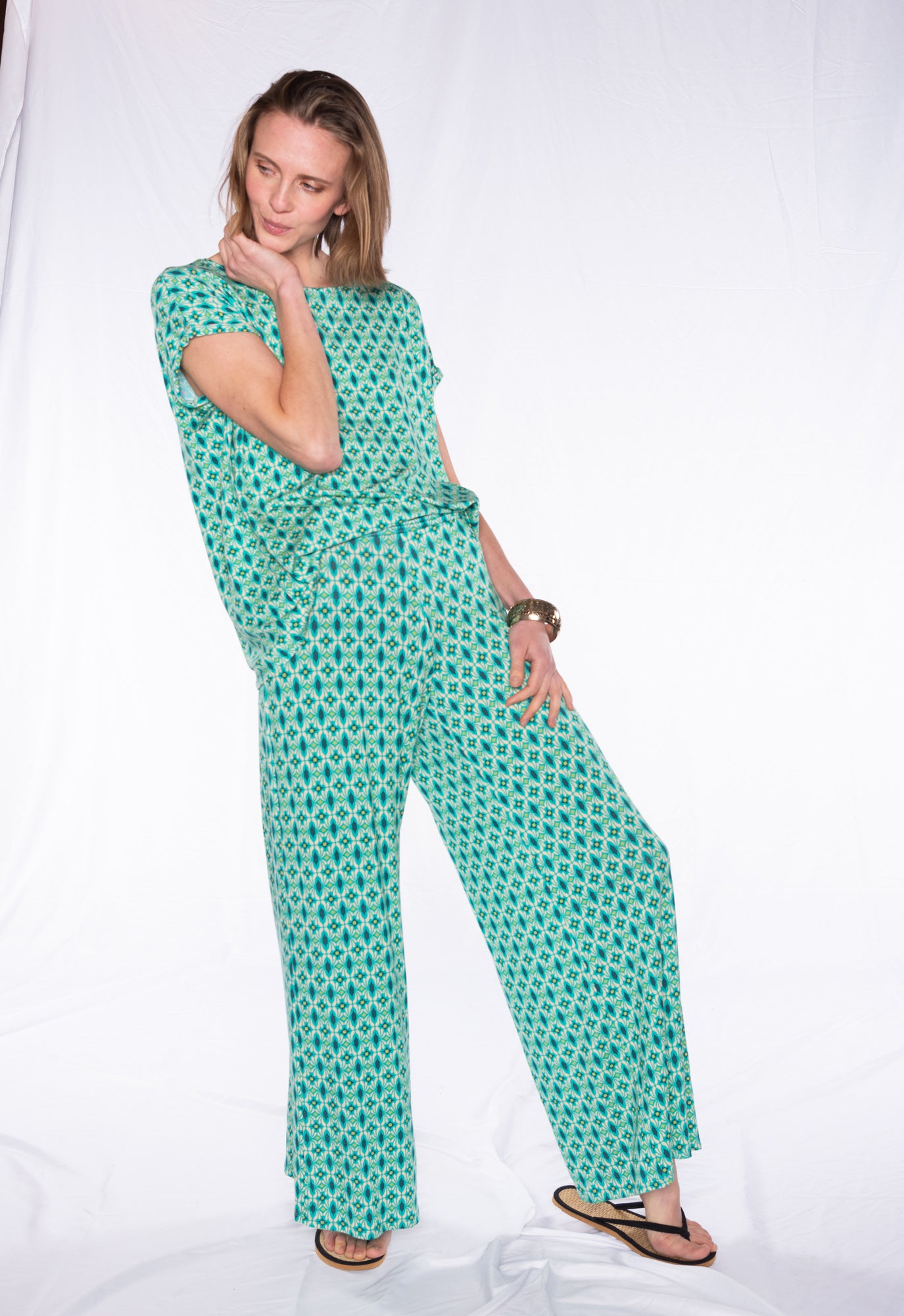 Boxy shirt with folded sleeves - S24Top-V3 Boxy shirt with folded sleeves - S24Top-V3