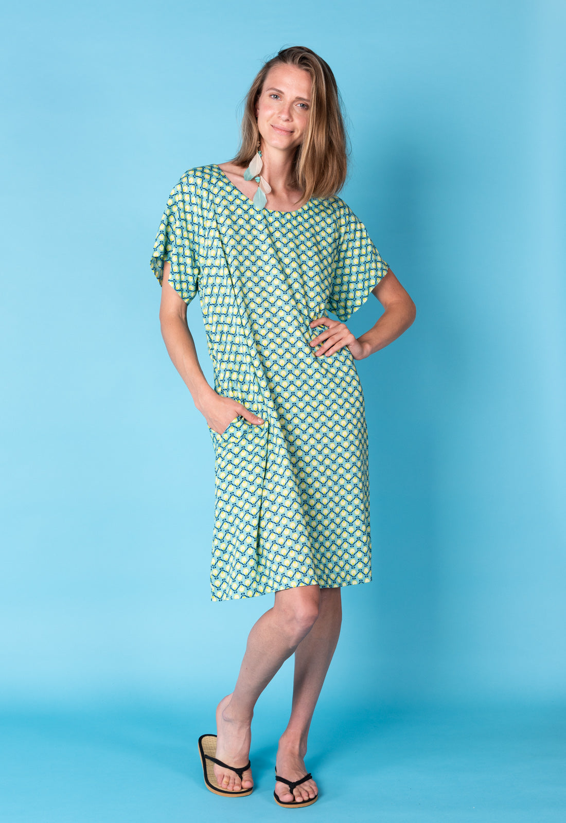 Airy dress with round neck and raglan sleeves - S25Dress-R3 Airy dress with round neck and raglan sleeves - S25Dress-R3
