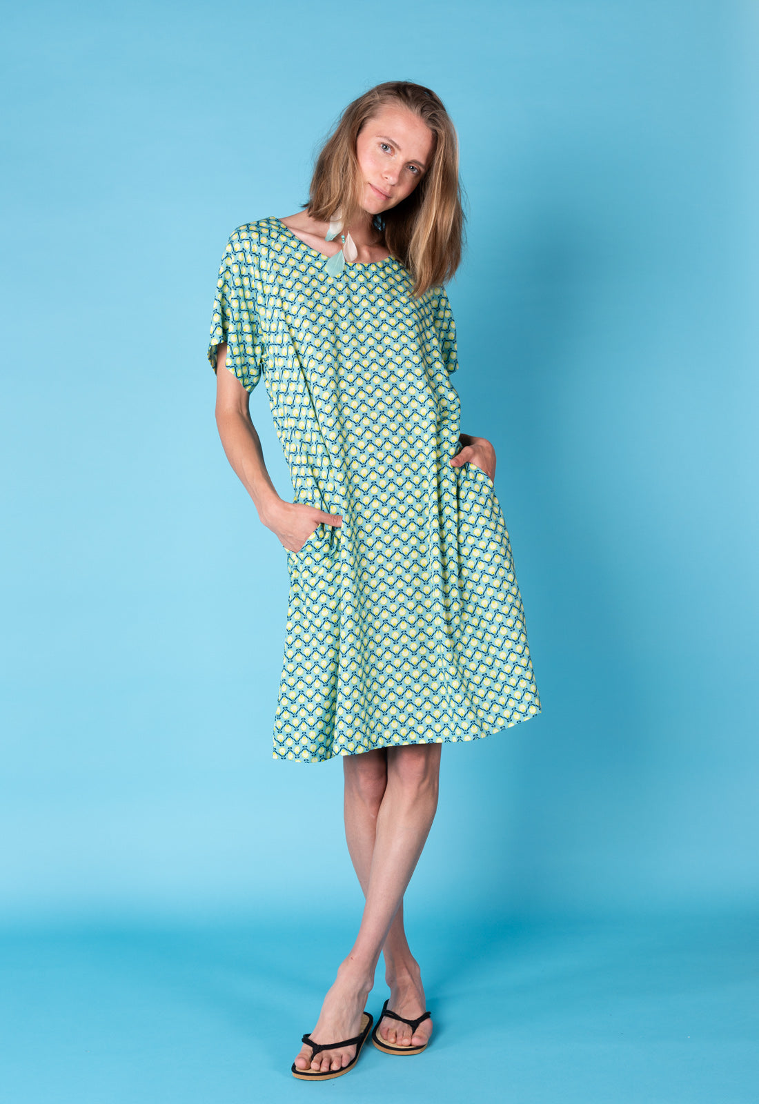 Airy dress with round neck and raglan sleeves - S25Dress-R3 Airy dress with round neck and raglan sleeves - S25Dress-R3