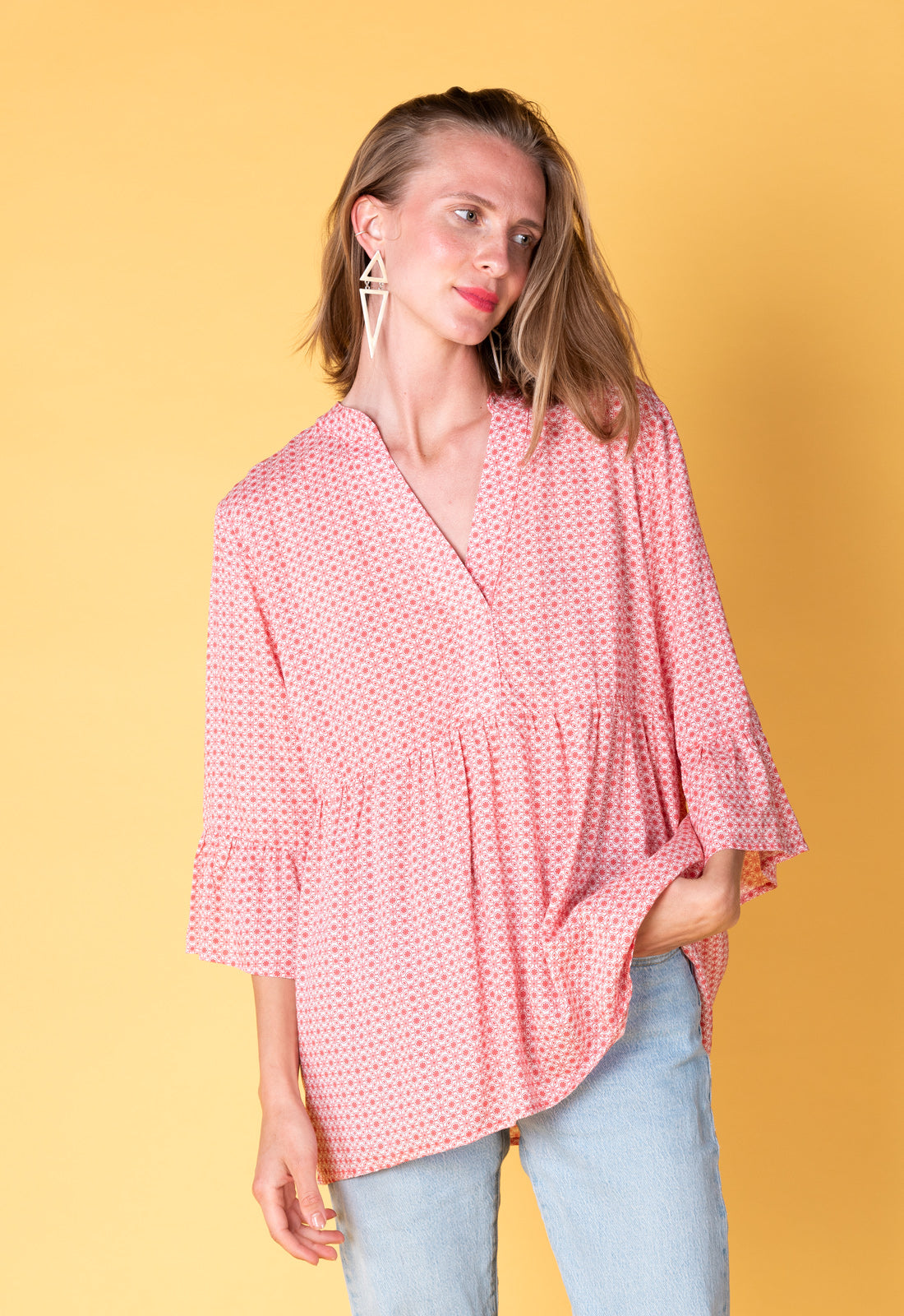 Kurze Tunika mit tiefem V-Ausschnitt - S25Top-R4 Kurze Tunika mit tiefem V-Ausschnitt - S25Top-R4