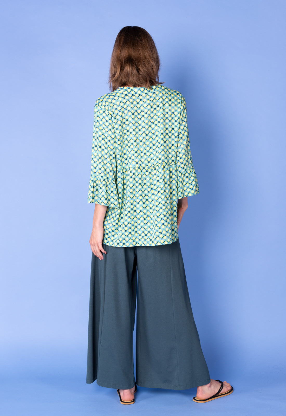 Kurze Tunika mit tiefem V-Ausschnitt - S25Top-R4 Kurze Tunika mit tiefem V-Ausschnitt - S25Top-R4