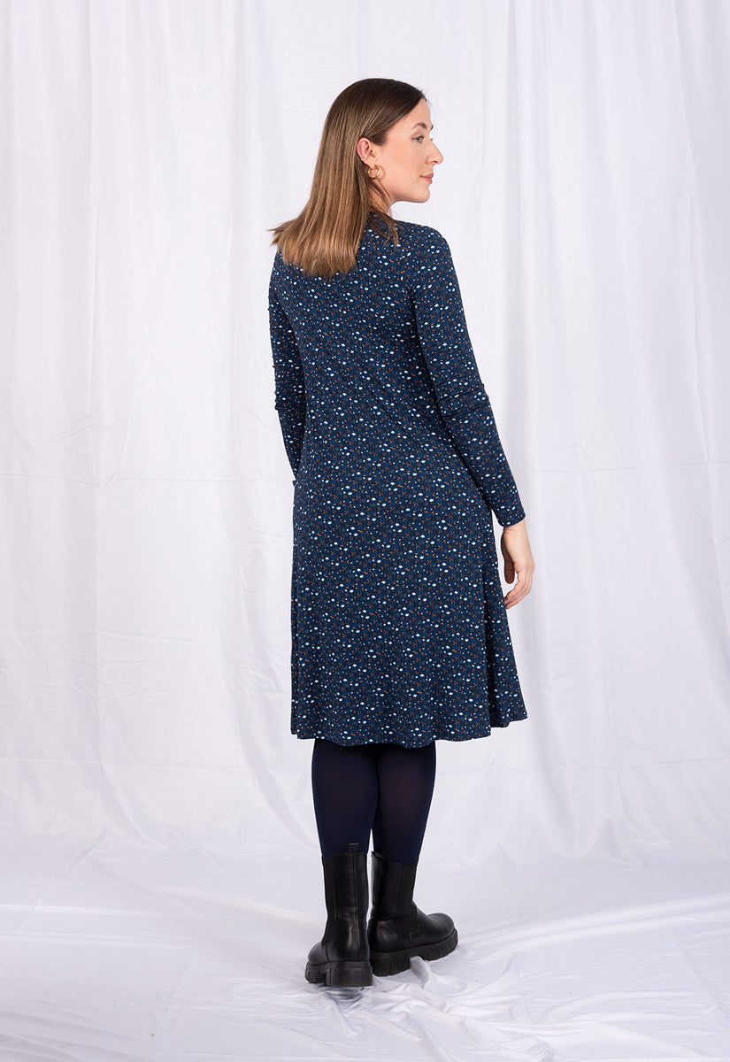 Long sleeve dress with princess seam and side pockets - VD02W23 Long sleeve dress with princess seam and side pockets - VD02W23