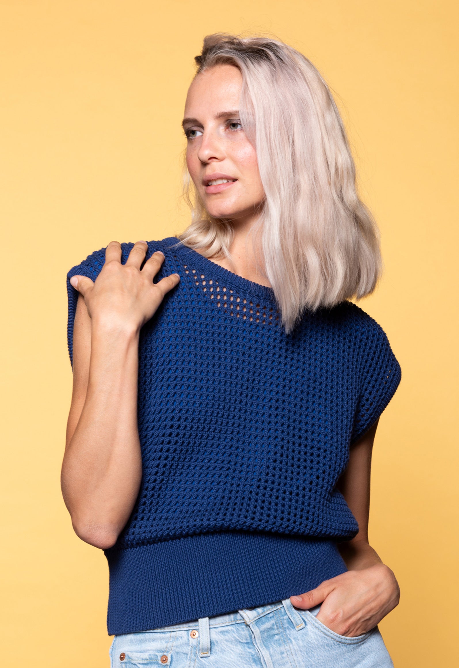 Vedari Pullunder – Luftiger Strick aus Bio-Baumwolle Vedari Pullunder – Luftiger Strick aus Bio-Baumwolle