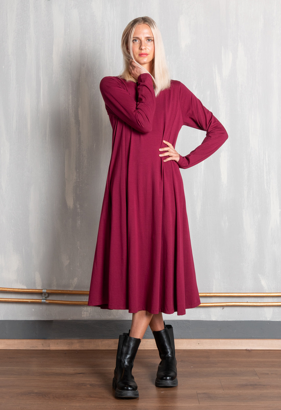 W25Dress-G2 –Langes Jersey-Kleid in A-Linie – GOTS-zertifiziert W25Dress-G2 –Langes Jersey-Kleid in A-Linie – GOTS-zertifiziert