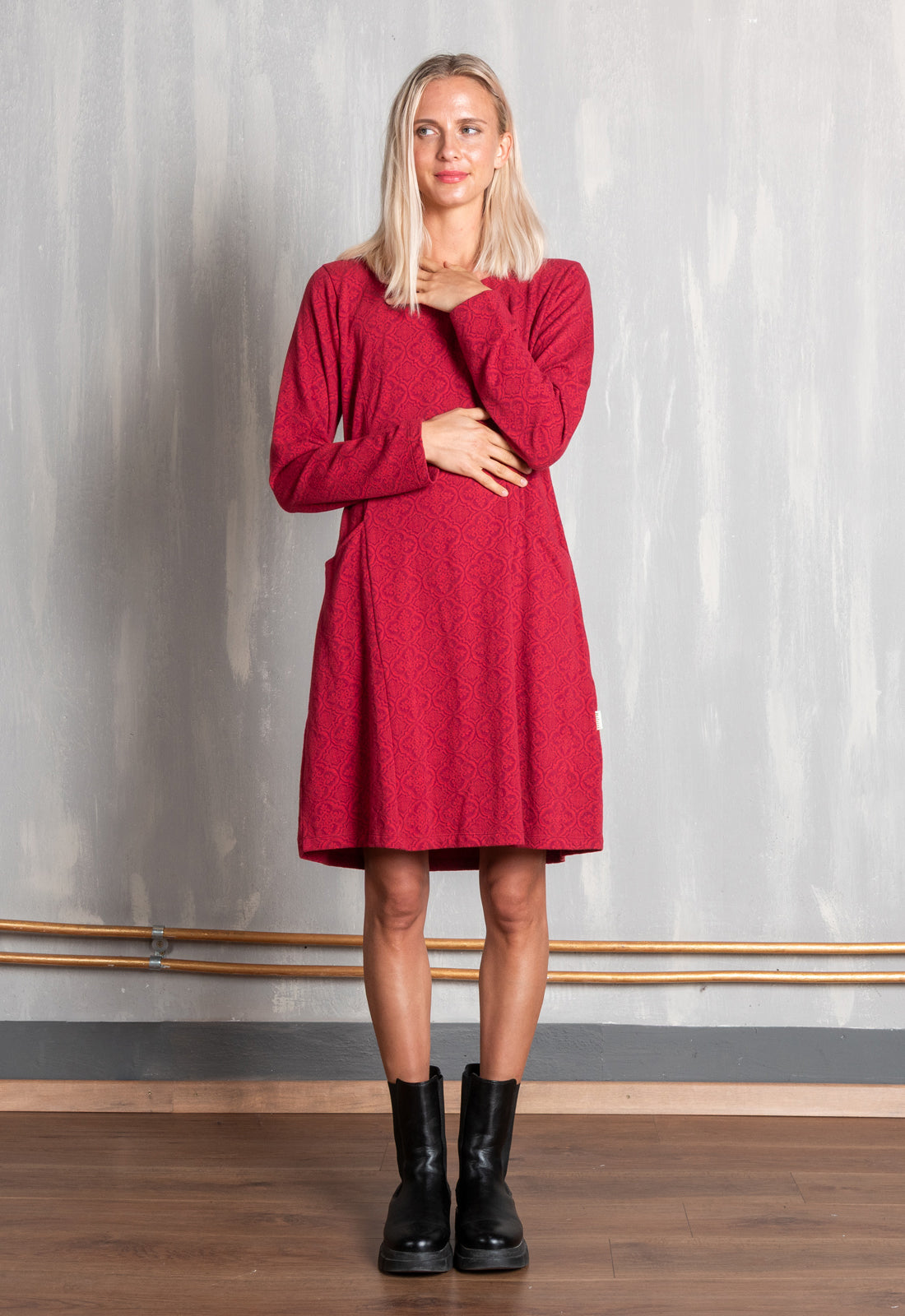 W25Dress-G6 – Kleid mit Prinzessnähten & Taschen – GOTS-zertifiziert W25Dress-G6 – Kleid mit Prinzessnähten & Taschen – GOTS-zertifiziert