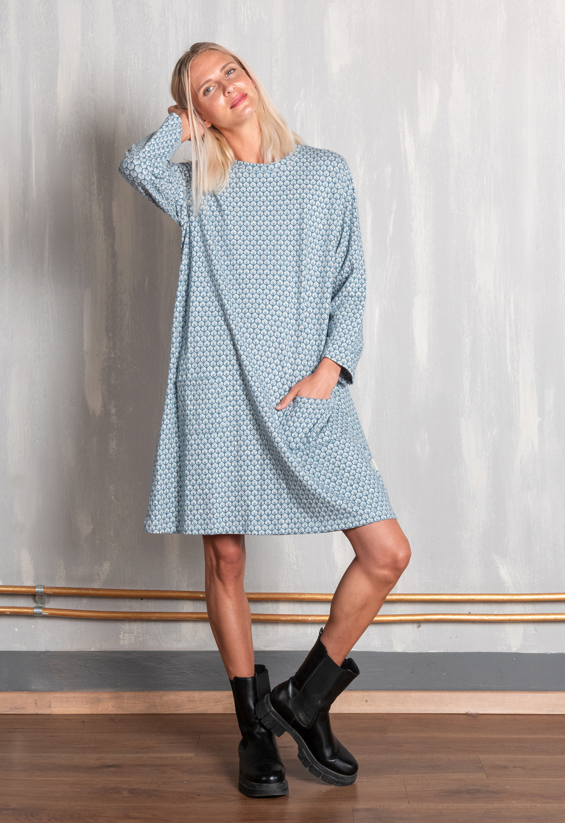 W25Dress-G7 – Kleid in A-Form mit Taschen – GOTS-zertifiziert W25Dress-G7 – Kleid in A-Form mit Taschen – GOTS-zertifiziert