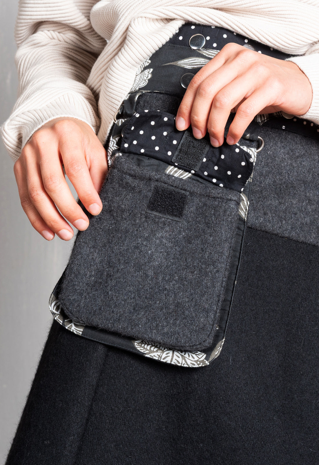 Hot Cookie 50 Wool W25 - 55cm Hot Cookie 50 Wool W25 - 55cm