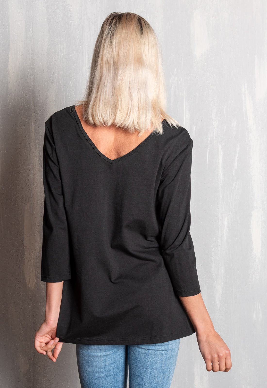 W25Top-G3 – Oberteil mit Halbarm und V-Ausschnitt hinten – GOTS-zertifiziert W25Top-G3 – Oberteil mit Halbarm und V-Ausschnitt hinten – GOTS-zertifiziert