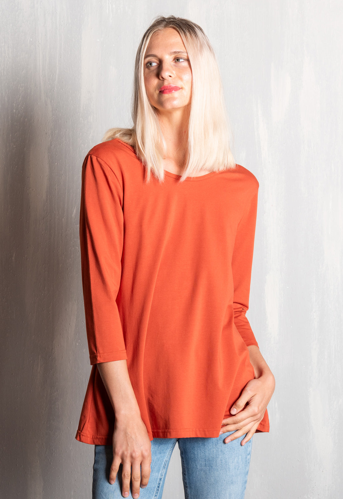 W25Top-G3 – Oberteil mit Halbarm und V-Ausschnitt hinten – GOTS-zertifiziert W25Top-G3 – Oberteil mit Halbarm und V-Ausschnitt hinten – GOTS-zertifiziert