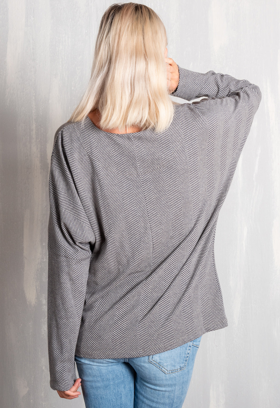 W25Top-G9 – Lockeres Top mit Fledermausärmeln – GOTS-zertifiziert W25Top-G9 – Lockeres Top mit Fledermausärmeln – GOTS-zertifiziert