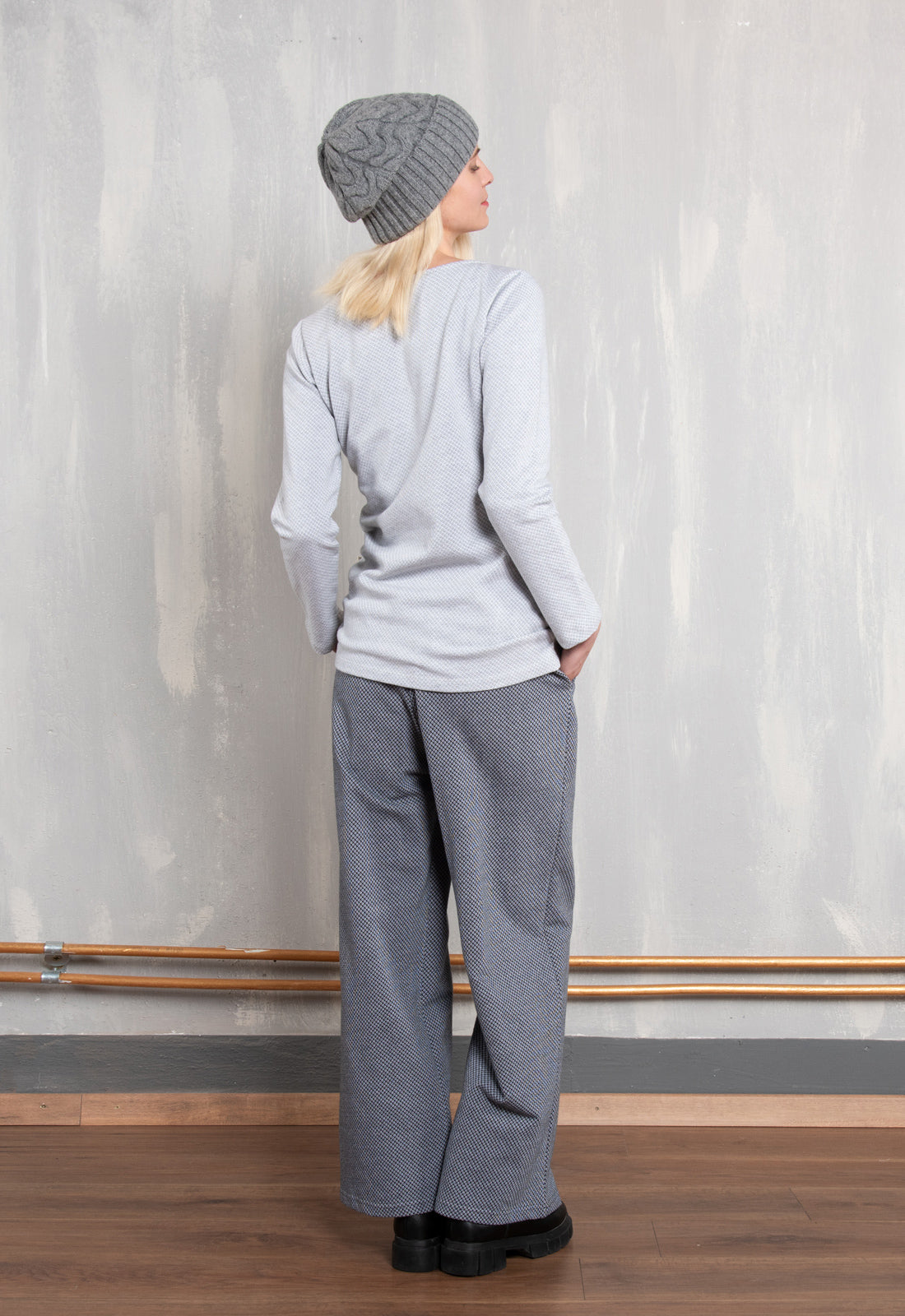 W26Pants-G4 – GOTS Hose mit weitem Bein aus Bio-Baumwoll-Jacquard W26Pants-G4 – GOTS Hose mit weitem Bein aus Bio-Baumwoll-Jacquard