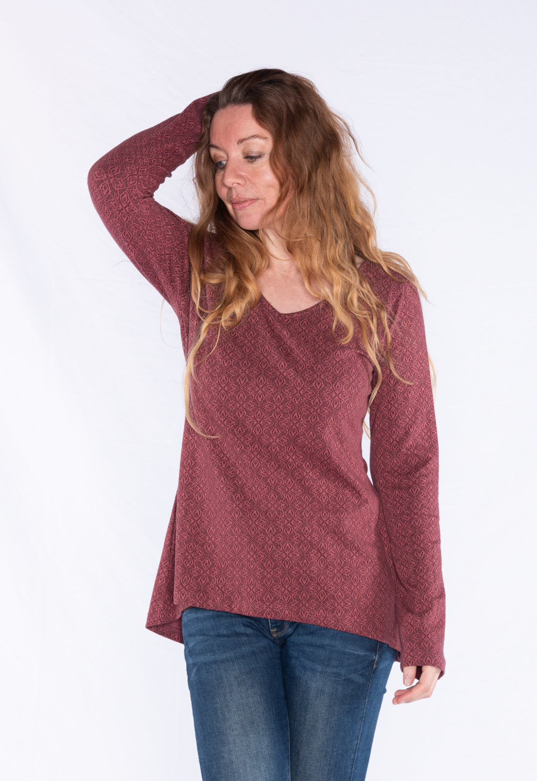 Long-sleeved top with high-low waistband - GOTS certified - W24Top-G5 Long-sleeved top with high-low waistband - GOTS certified - W24Top-G5