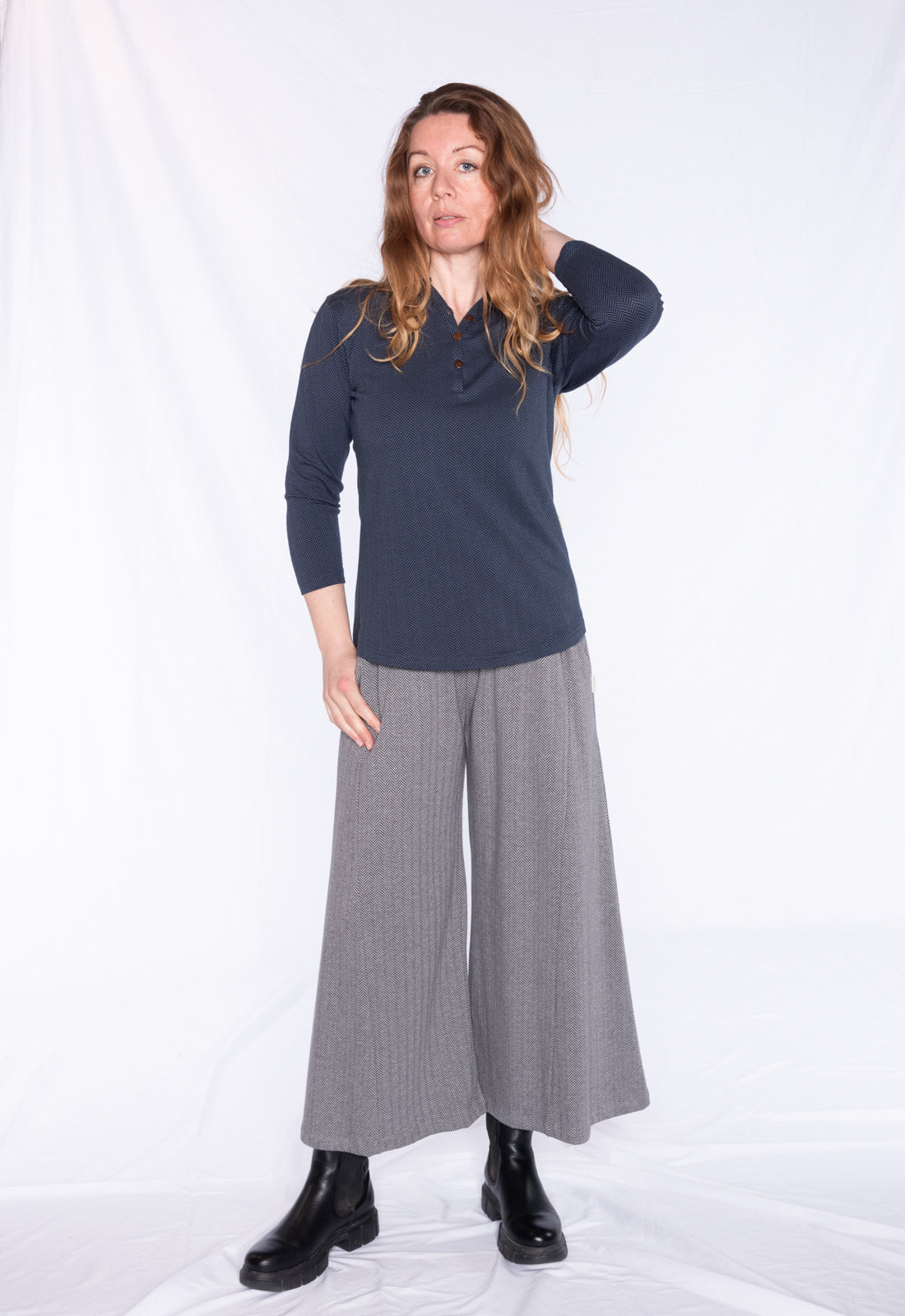 Short-sleeved shirt with button placket - GOTS certified - W24Top-G9 Short-sleeved shirt with button placket - GOTS certified - W24Top-G9