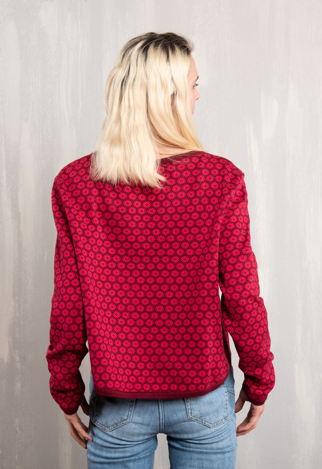 Bjuti Pullover – Jacquard-Strickpullover aus Bio-Baumwolle im High-Low-Schnitt