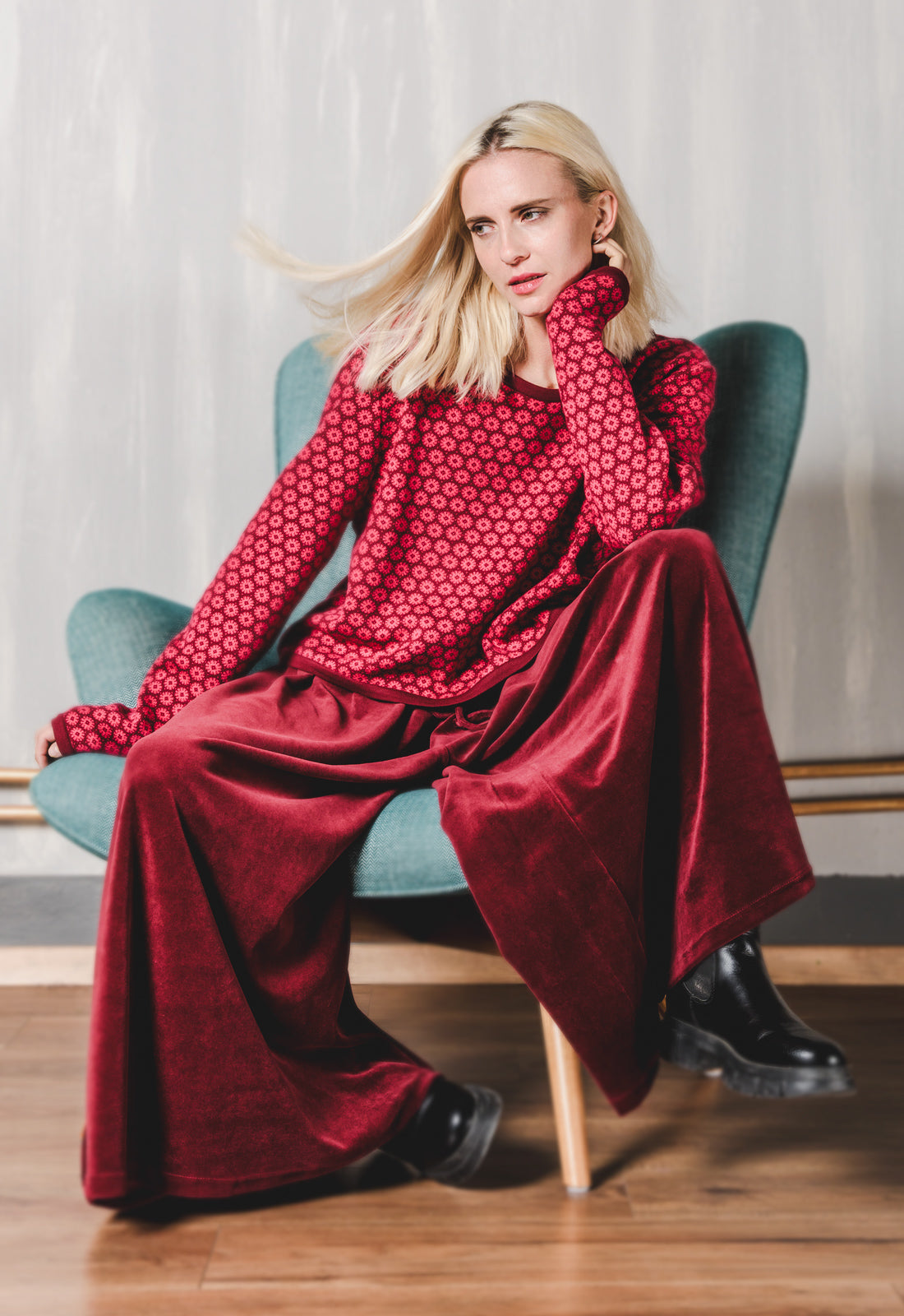 Bjuti Pullover – Jacquard-Strickpullover aus Bio-Baumwolle im High-Low-Schnitt