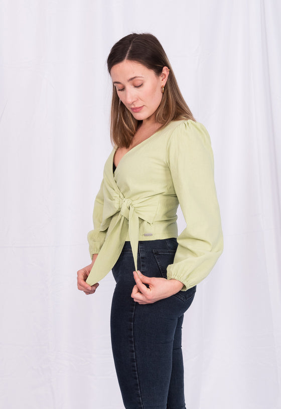 Wickelbluse mit weiten Ärmeln - CT05S23