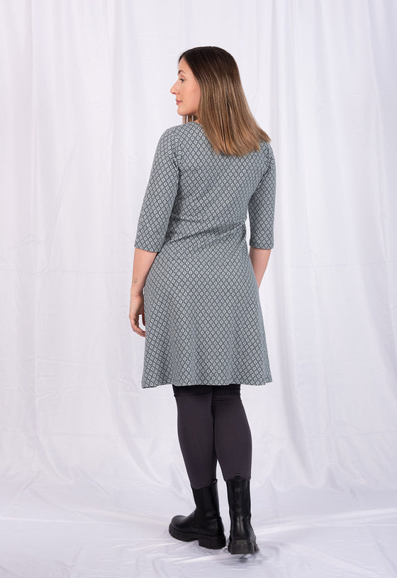 Halbarmkleid mit Skater-Schnitt - GOTS zertifiziert - GD02W23