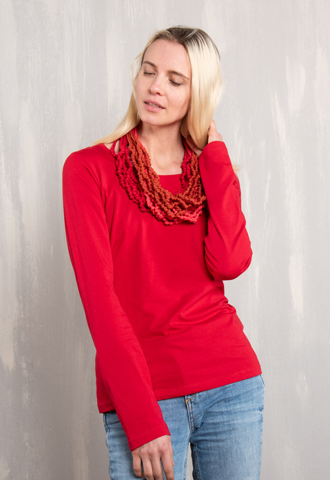 GT01W00 – Figurbetontes Langarmshirt aus GOTS Bio-Baumwolle