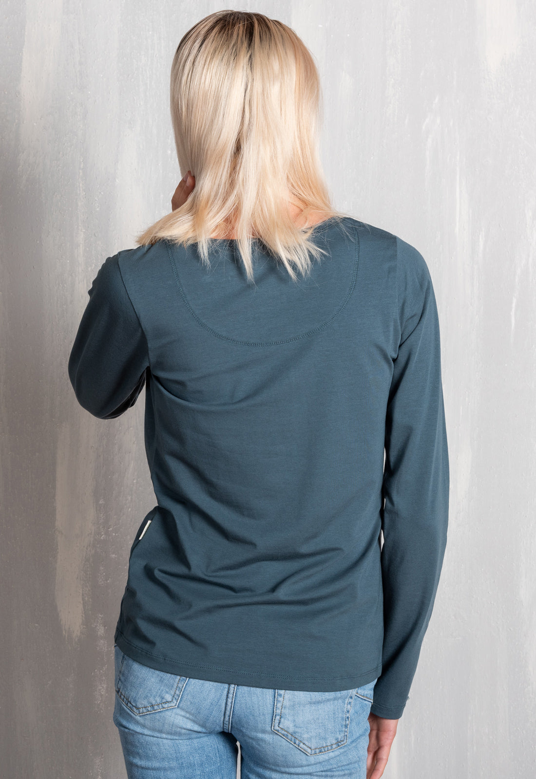 GT01W00 – Figurbetontes Langarmshirt aus GOTS Bio-Baumwolle