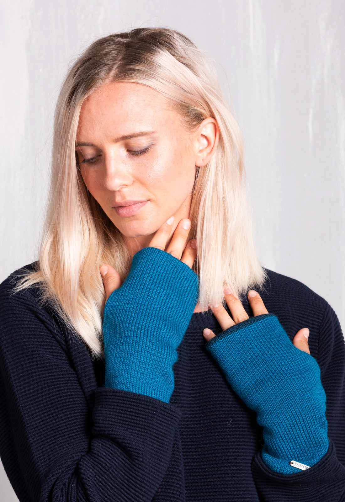 Kalika Handwarmer – Farbenfroh. Wandelbar. Handgemacht.