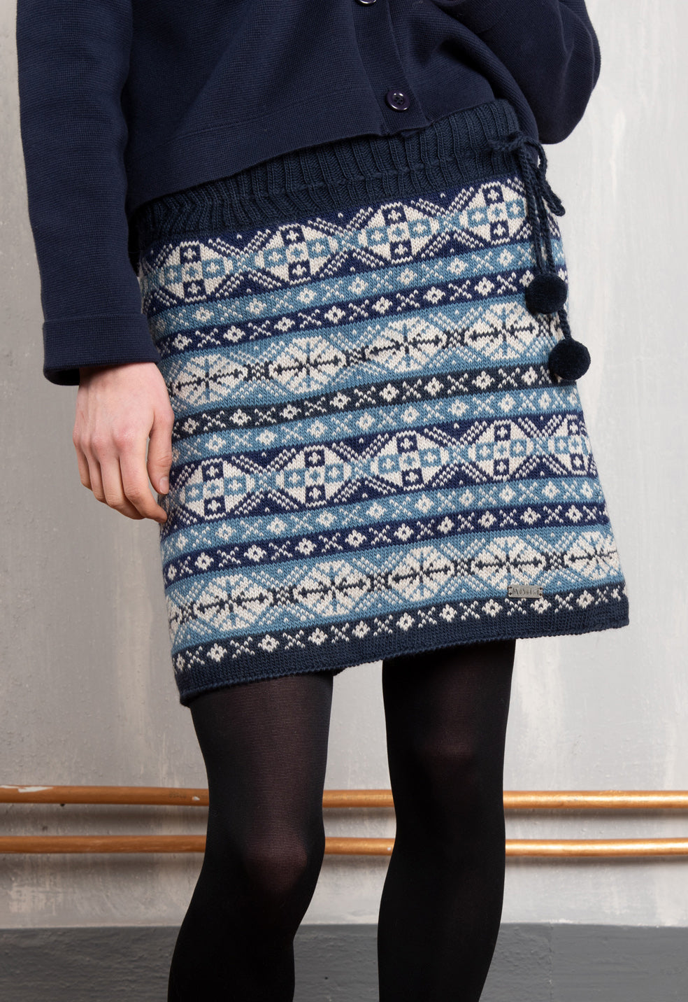 Khara Skirt – gemusterter Wollrock mit elastischem Futter