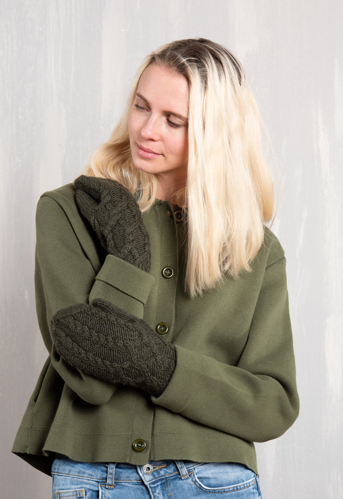 Meruna Jacket – GOTS Strickjacke aus 100 % Biobaumwolle mit Blusenkragen