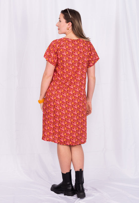 Locker sitzendes Kleid mit T-Shirtärmel - RD01S23