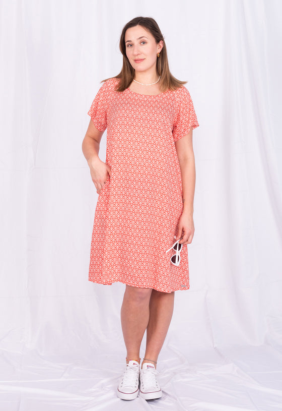 Locker sitzendes Kleid mit T-Shirtärmel - RD01S23