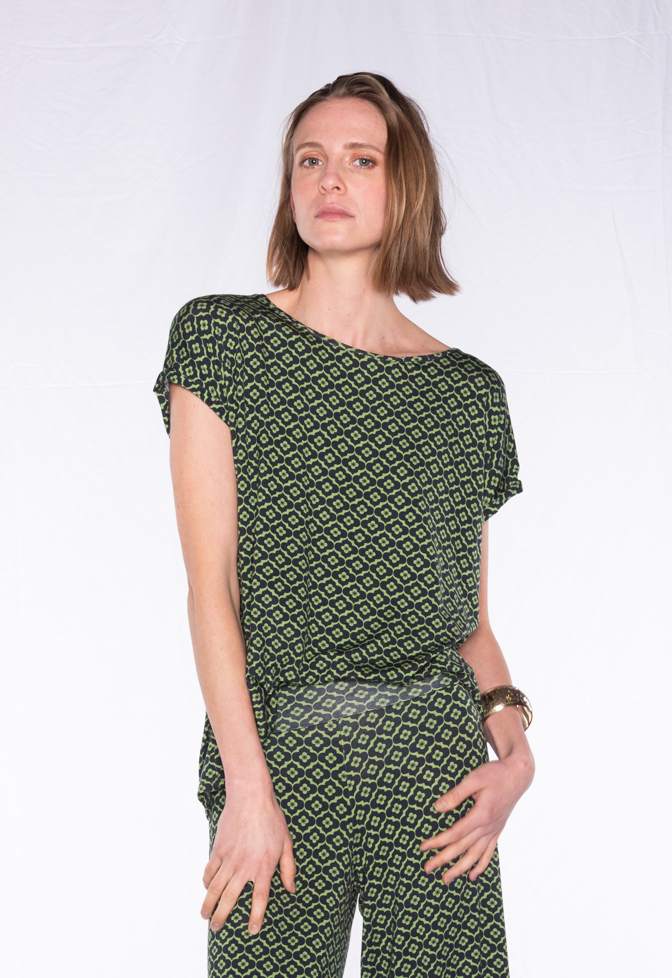 Boxy shirt with folded sleeves - S24Top-V3